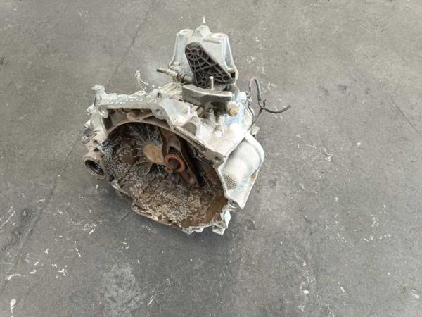 BOITE DE VITESSE VW/SEAT/SKODA/AUDI 1.0MPI CODE: SND - Vue 1